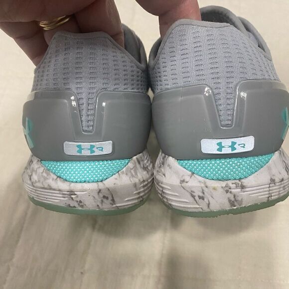 Under Armour HOVR SONIC Running Shoes Women Size 8 - Picture 4 of 10